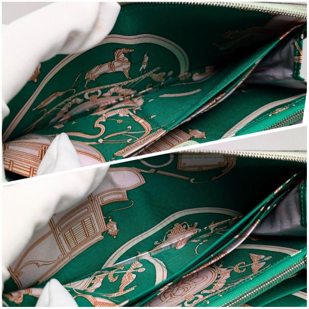 HERMES エルメス　長財布 　ライトグリーン