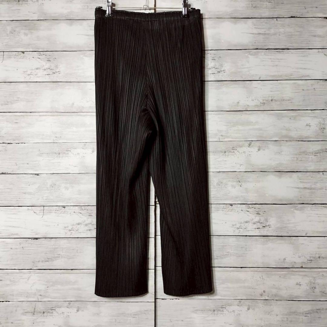 PLEATS PLEASE ISSEY MIYAKE テーパードパンツ 黒