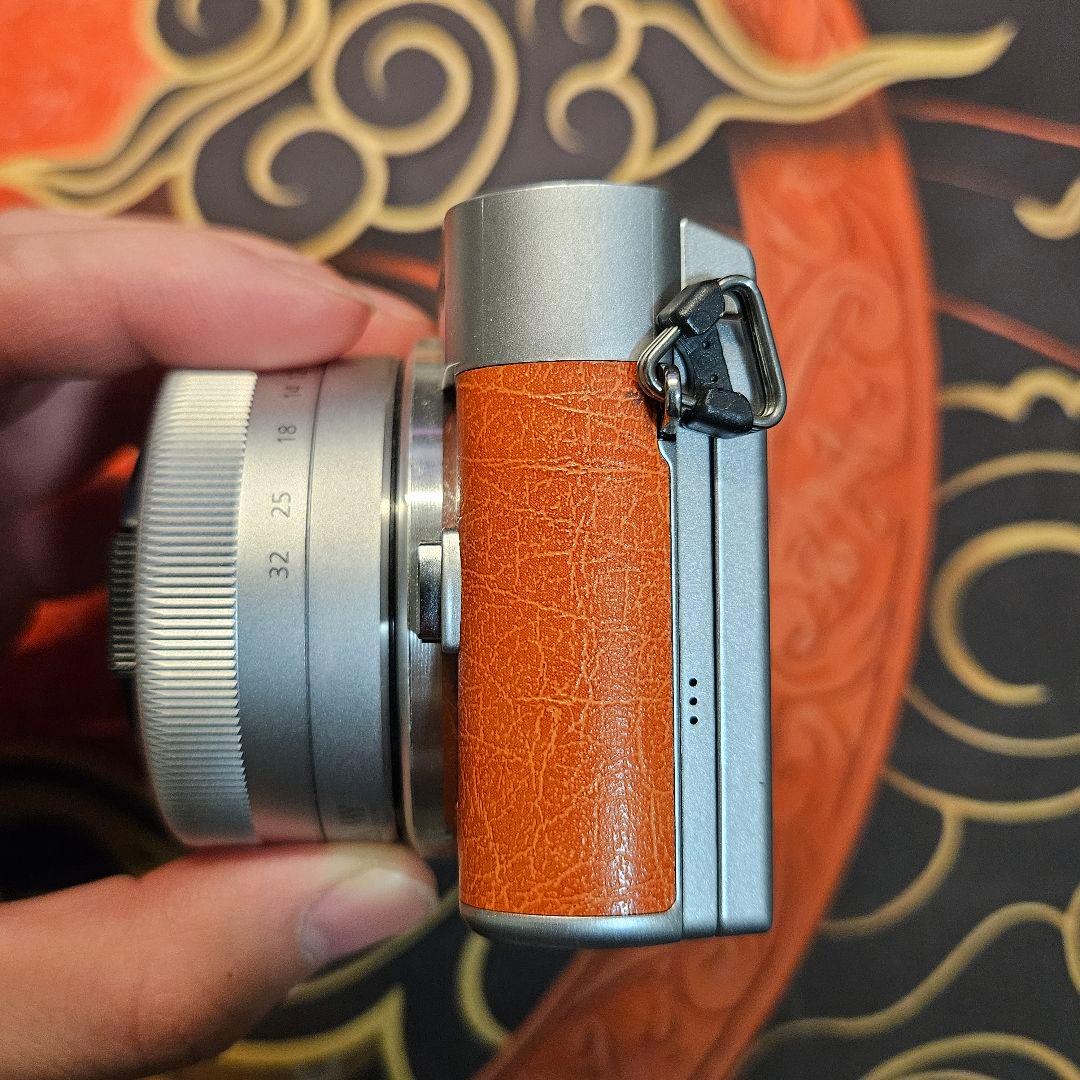 デジタルカメラ Panasonic LUMIX DC-GF9