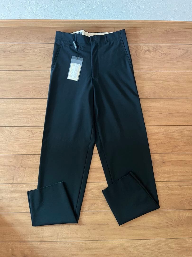 GIORGIO ARMANIブラック スラックス 未使用タグ付ノータック