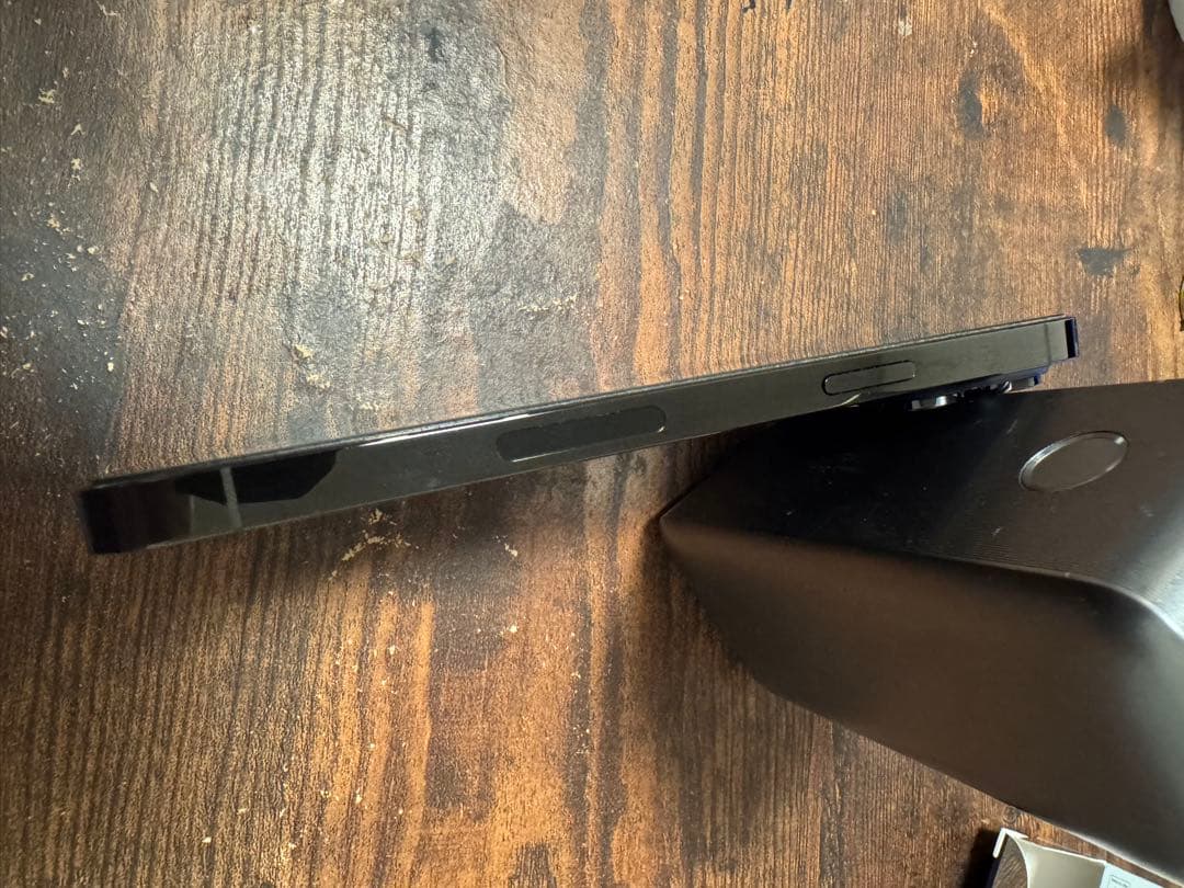 Apple iPhone 14 Pro スペースブラック　1TB