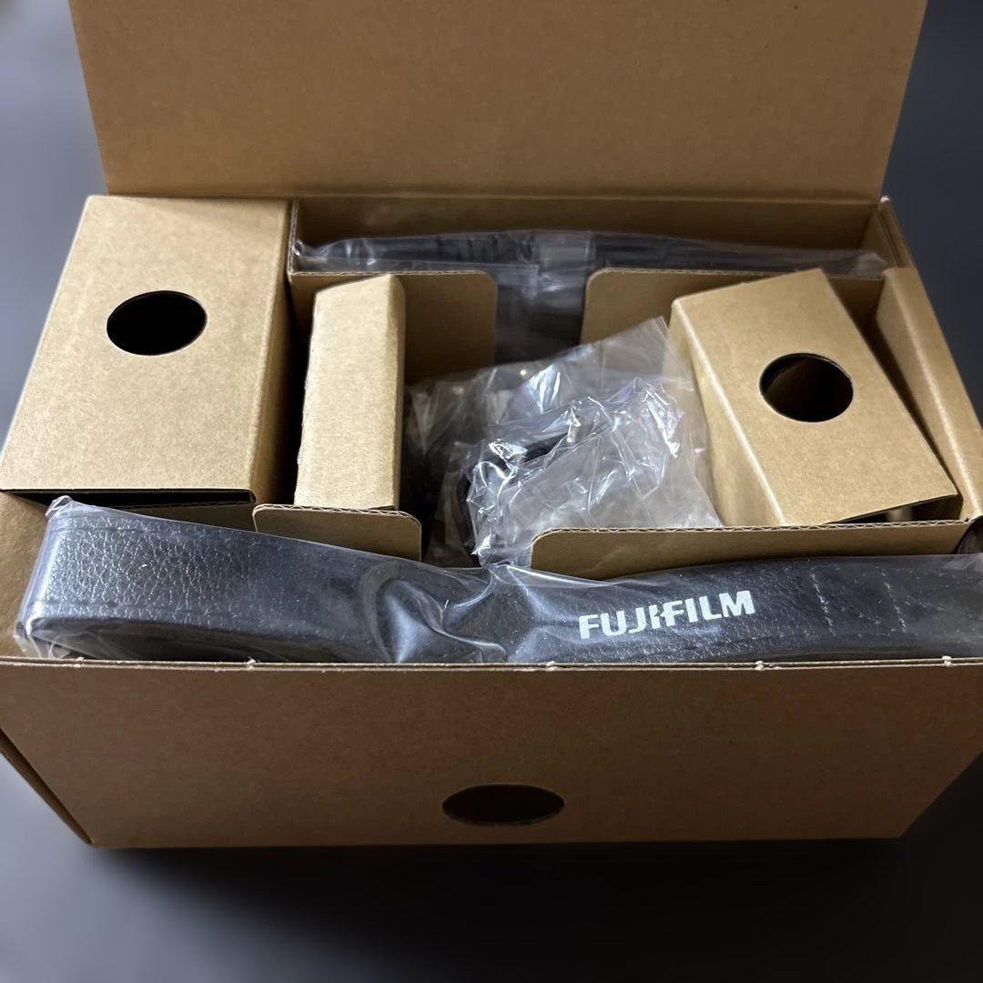 FUJIFILM X-S20 ボディ単体 ( 付属品すべて揃っています )
