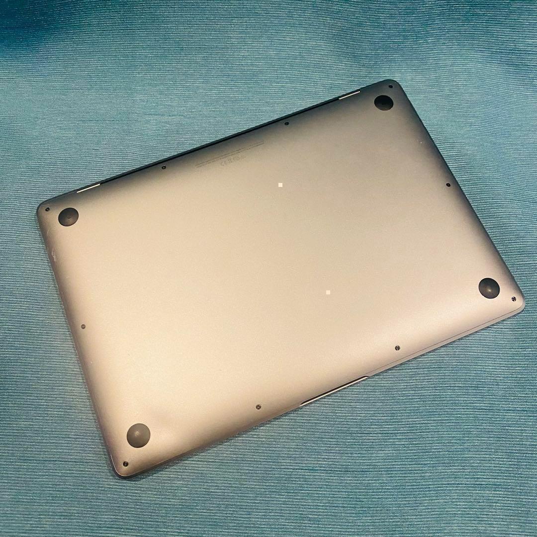 MacBookAir 13インチ 2020 Core i3 8G 256GB