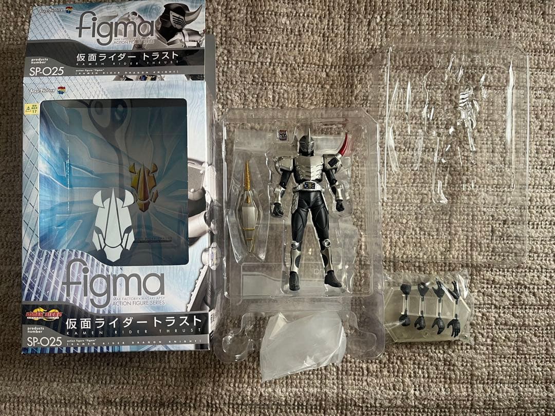 figma 仮面ライダー ドラゴンナイト 開封品