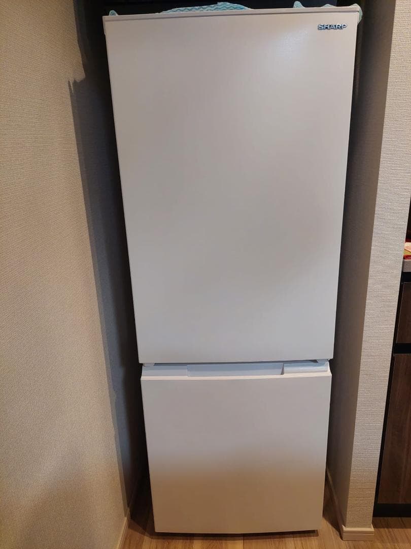 シャープ 冷蔵庫 179L SJ-D18J-W