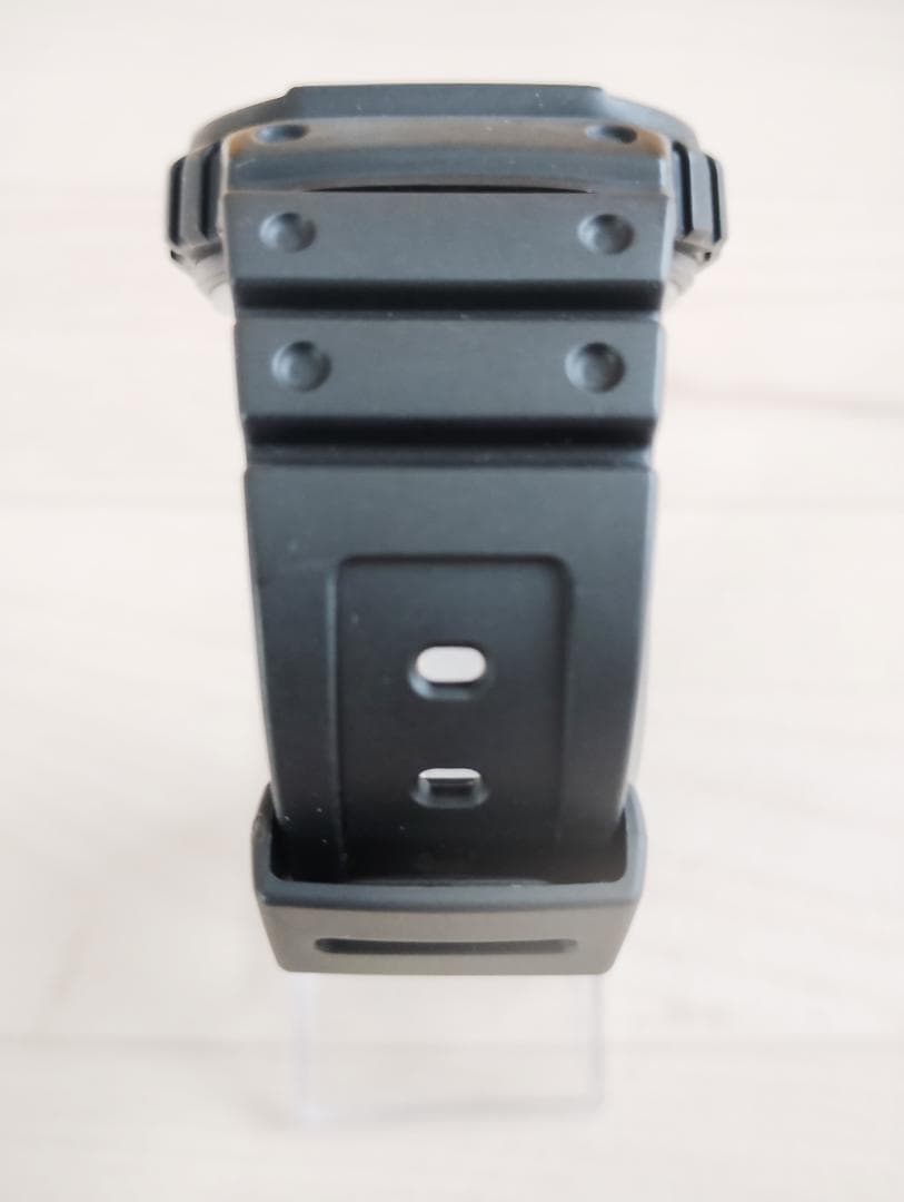 CASIO G-SHOCK DW-5600E ゴールド液晶 デジタル腕時計