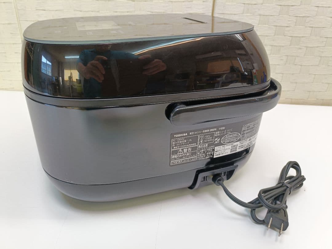 東芝 TOSHIBA IH炊飯ジャー 5.5合炊き RC-10BHW 24年製