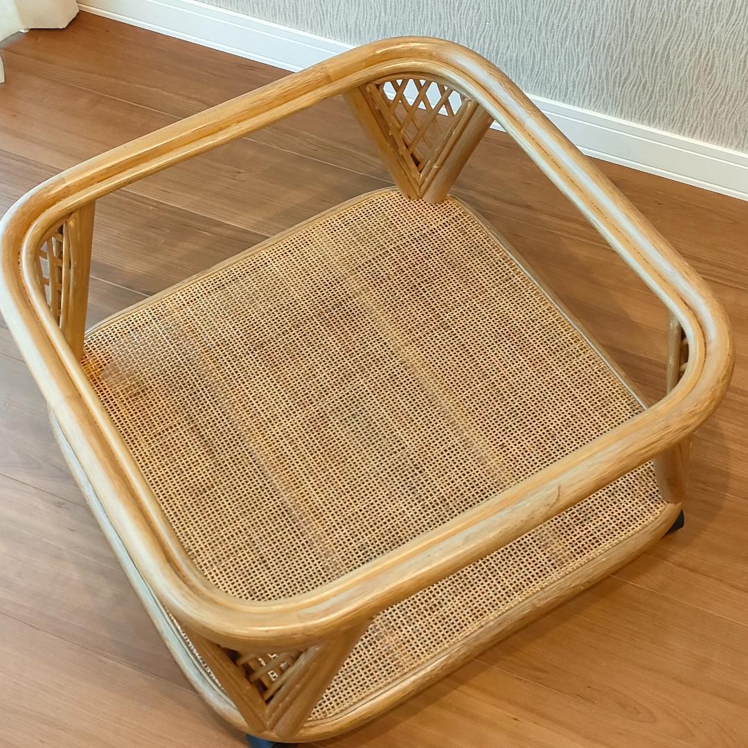 ラタン　ガラステーブル　キャスター付き　コーヒーテーブル