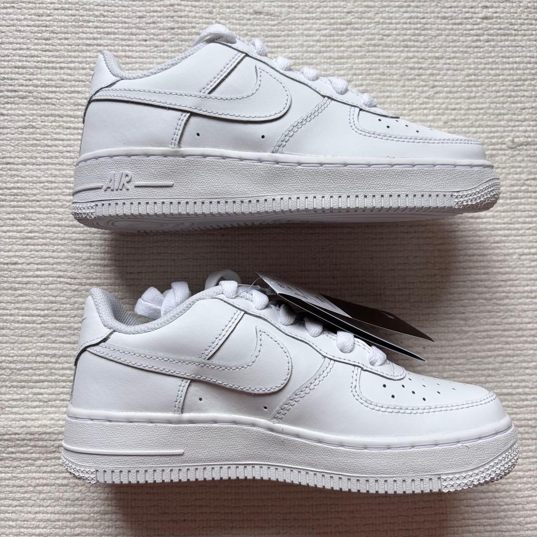 新品 NIKE AIRFORCE 1 LE (GS) 21.5cm