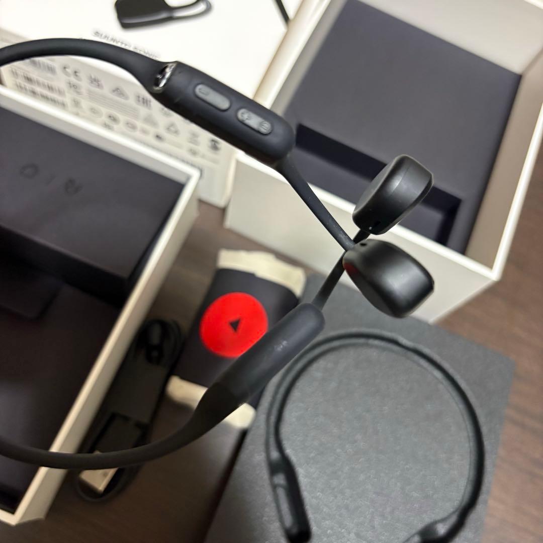 骨伝導イヤホン SUUNTO SONIC オープンイヤー　軽量 IP55防水