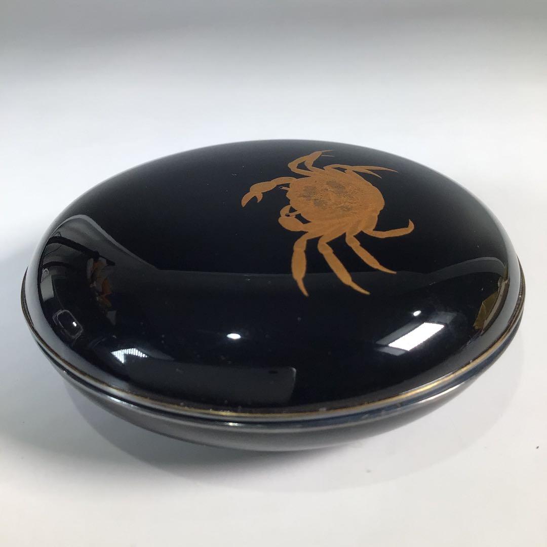 Ｎ４６０　香合　『黒漆塗』『宮田宗景作』『蟹蒔絵』『丸香合』　共箱　茶道具