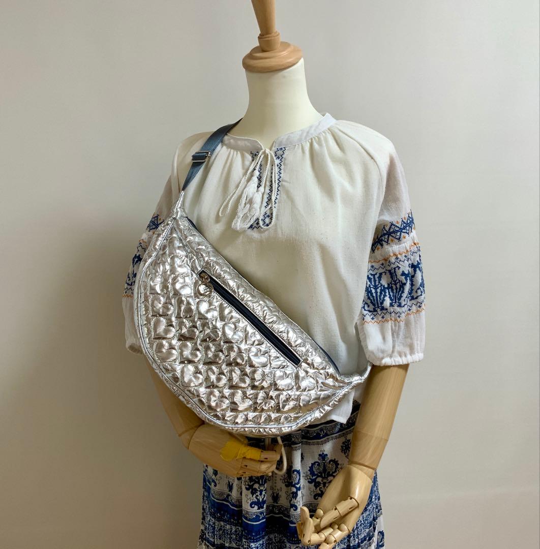 hinaページ　大きなラウンドショルダーバッグ3点