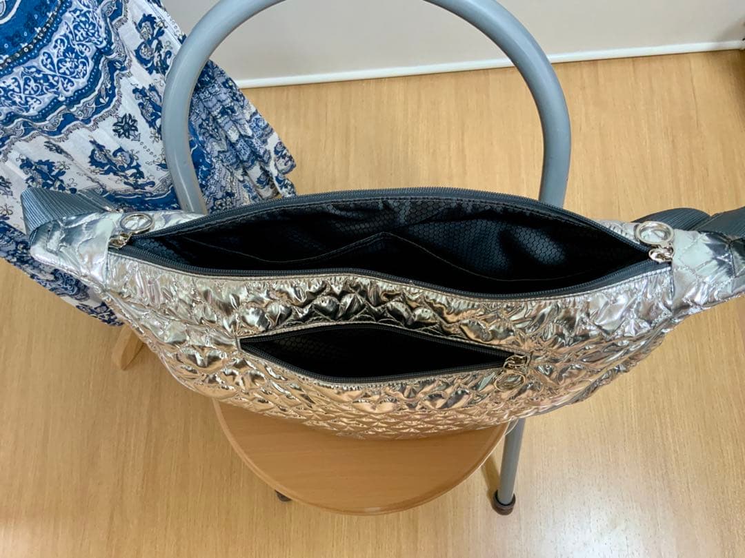 hinaページ　大きなラウンドショルダーバッグ3点