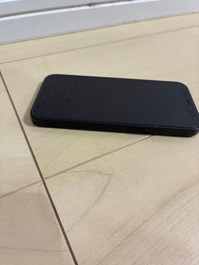iPhone 12 mini ブラック