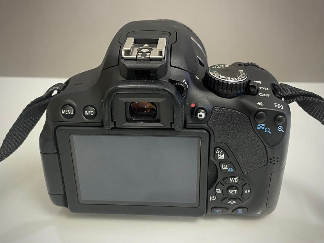 Canon EOS Kiss X6i デジタル一眼レフカメラ&TAMRONレンズ