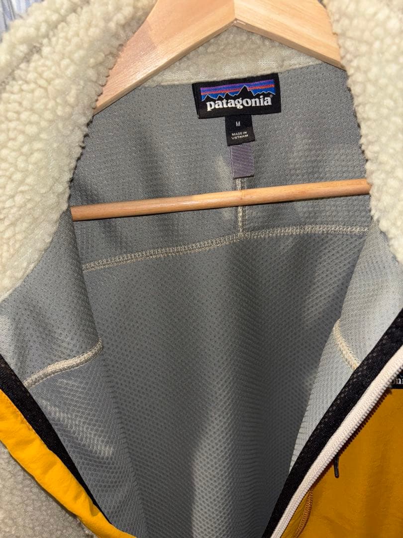 patagonia レトロX フリースベスト　クリーム/イエロー