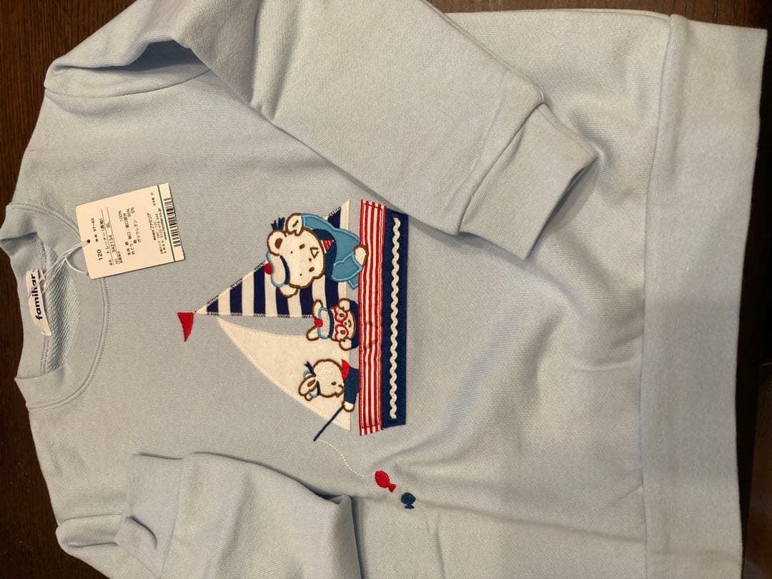 【今季タグ付き新品】　ファミリア　トレーナー　120センチ