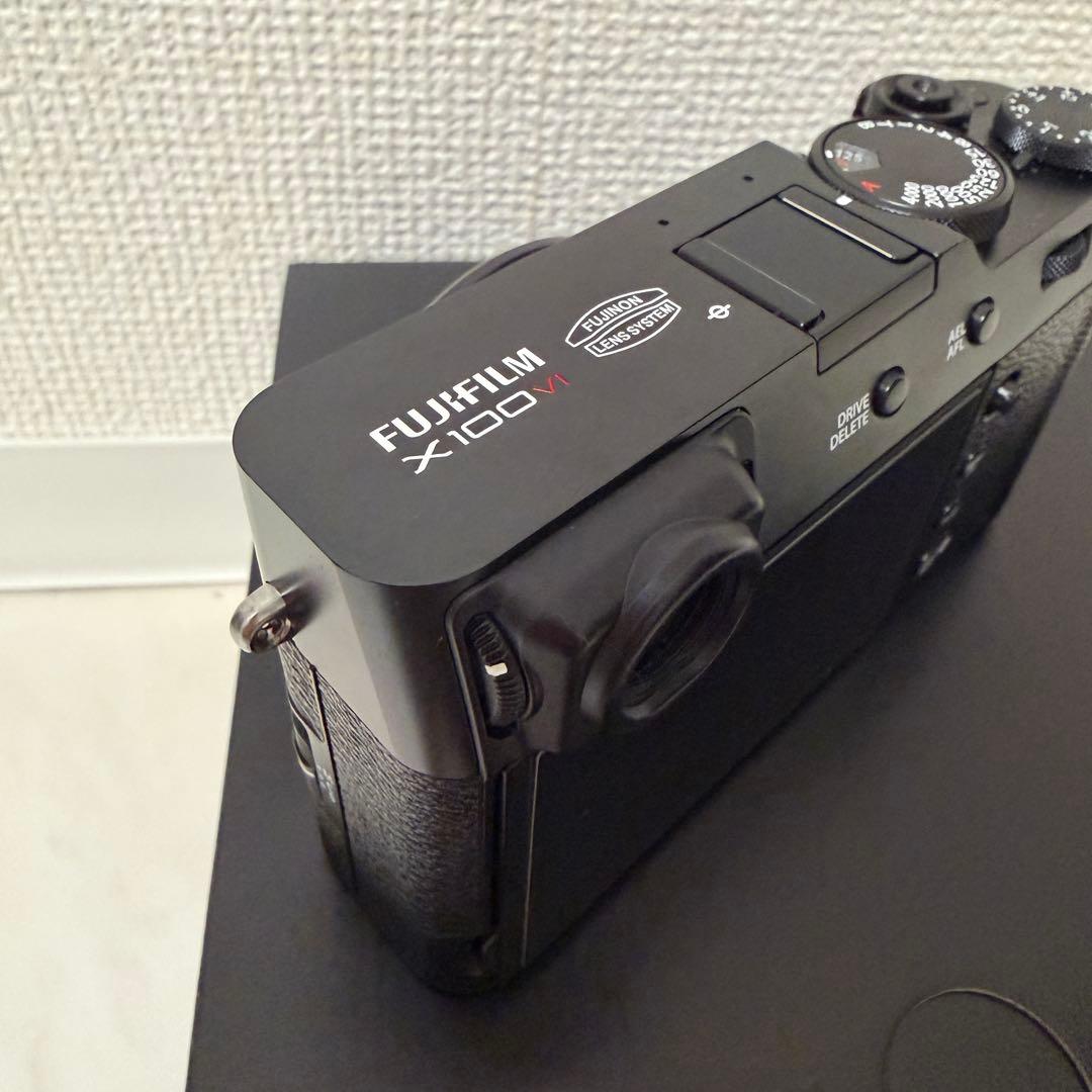 Fujifilm X100VI ブラック 本体と付属品