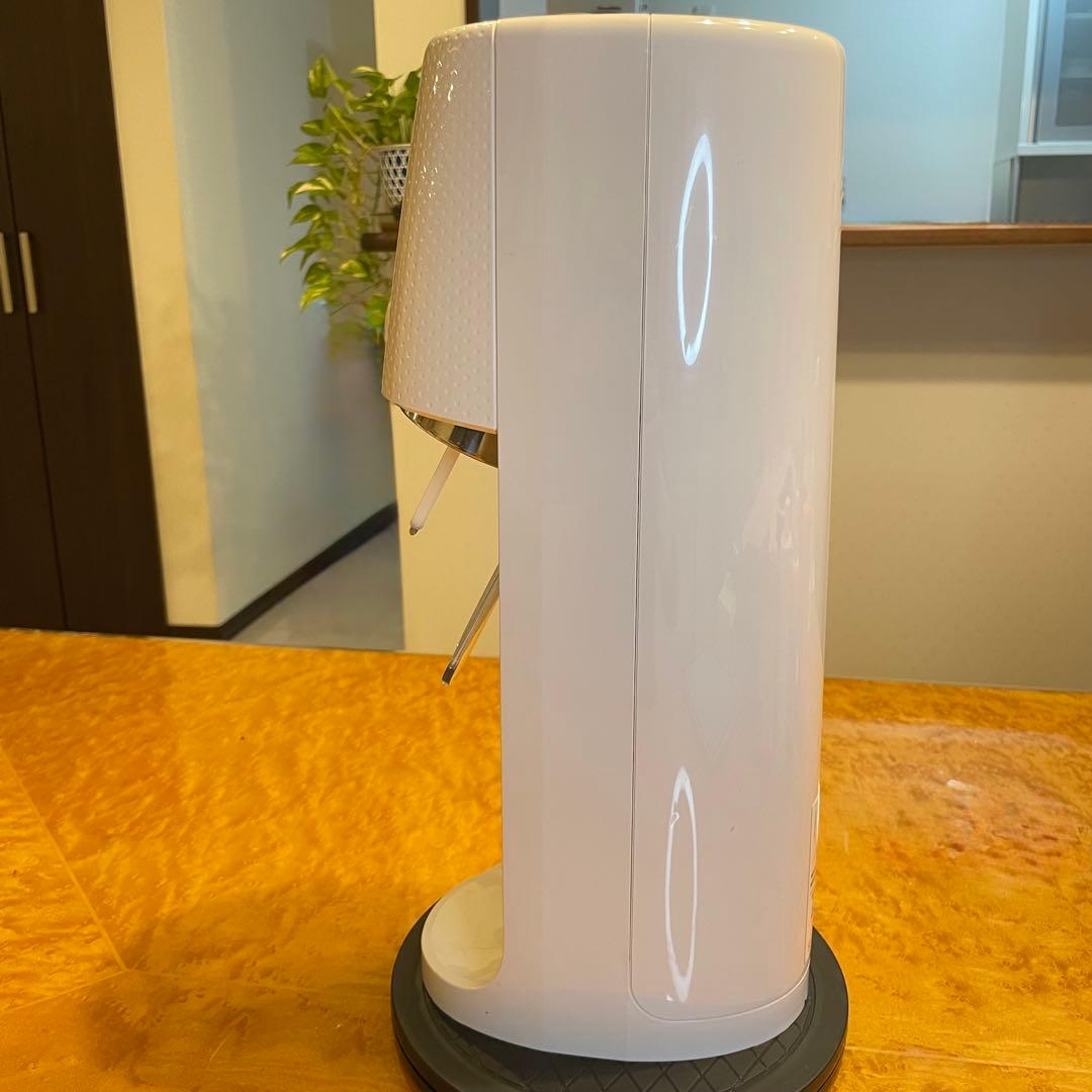 Sodastream One Touch 満タンガスシリンダー2本、ボトル2本