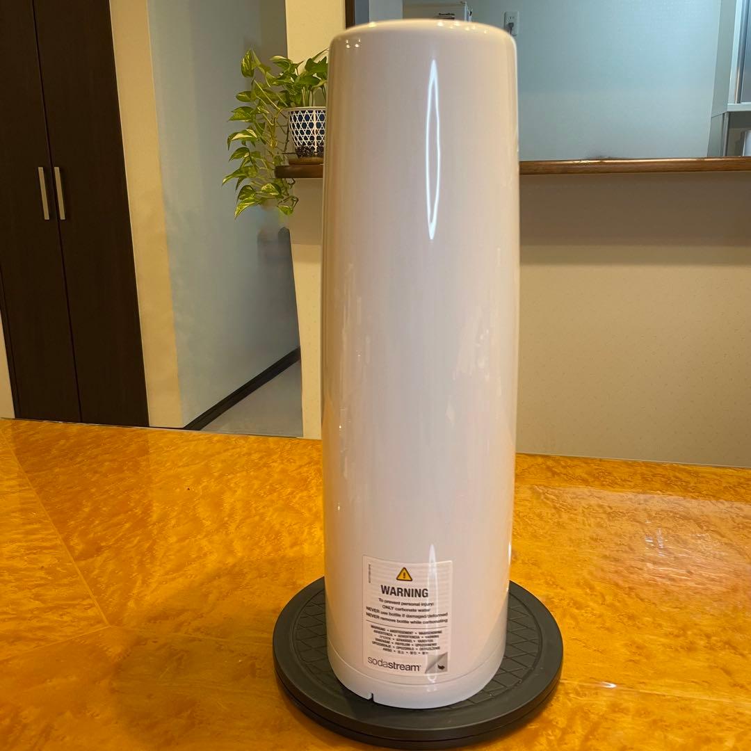 Sodastream One Touch 満タンガスシリンダー2本、ボトル2本