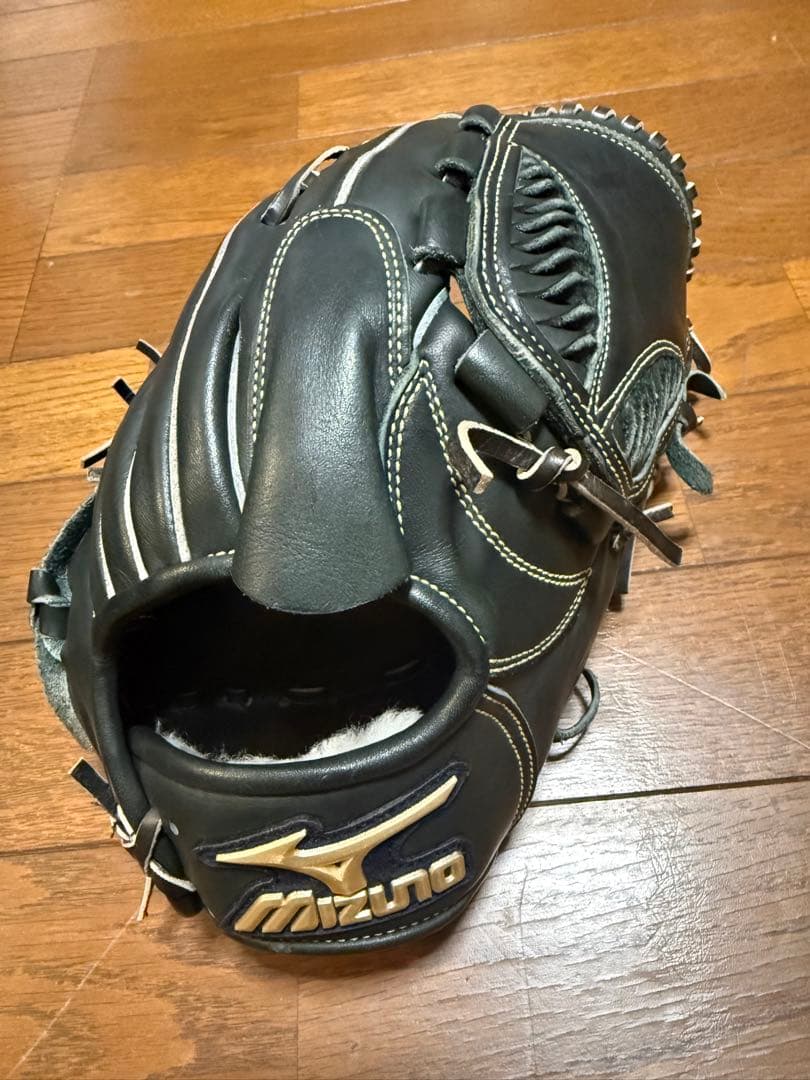 狐*也様 ミズノ グローバルエリート 一般軟式投手用 激レア 美品