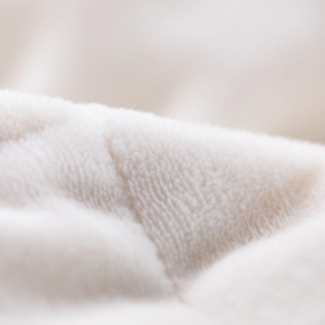 ＜セミダブル＞ 西川 冬の贅沢！とろける肌触り 高密度毛布で羽毛ブラン・ダウン