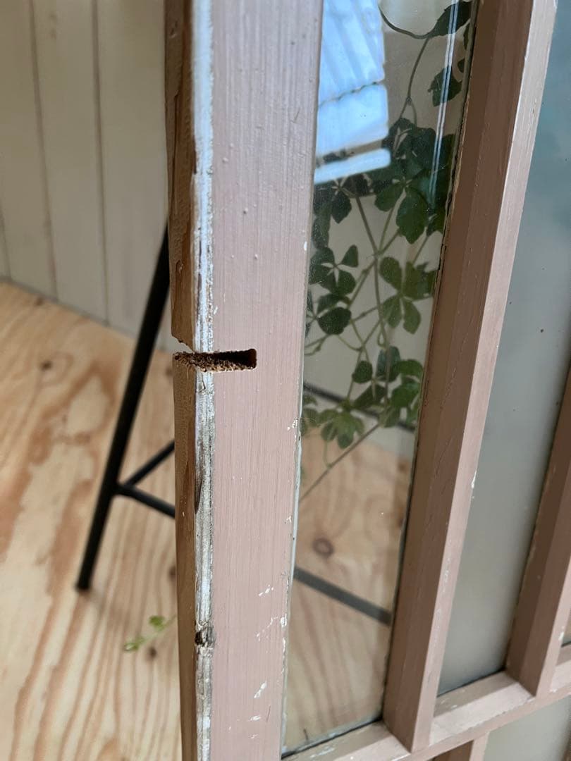 アンティークの窓(ガラス入り)