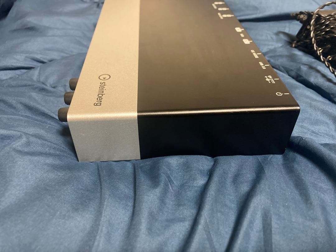 スタインバーグ　UR44