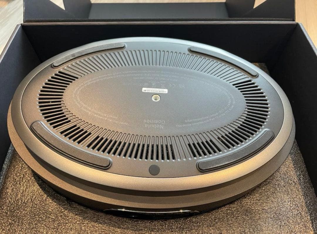 L*e様 Anker Nebula Cosmos プロジェクター