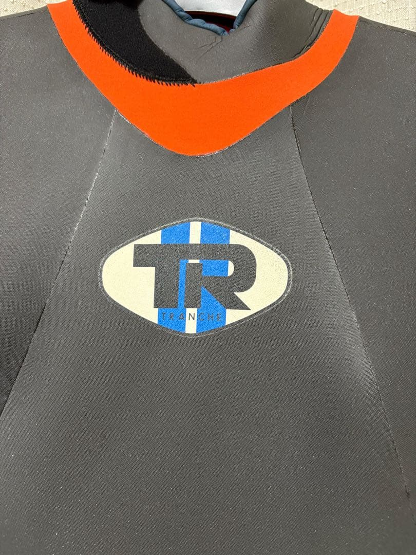 Tranche(トランシェ)5-3mm セミドライ レディースMサイズ 未使用品