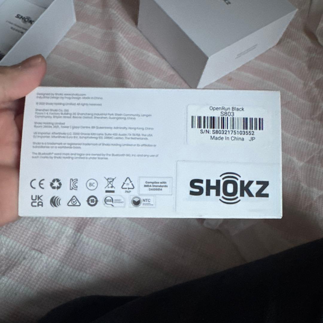 SHOKZ OPENRUN 骨伝導スポーツヘッドフォン