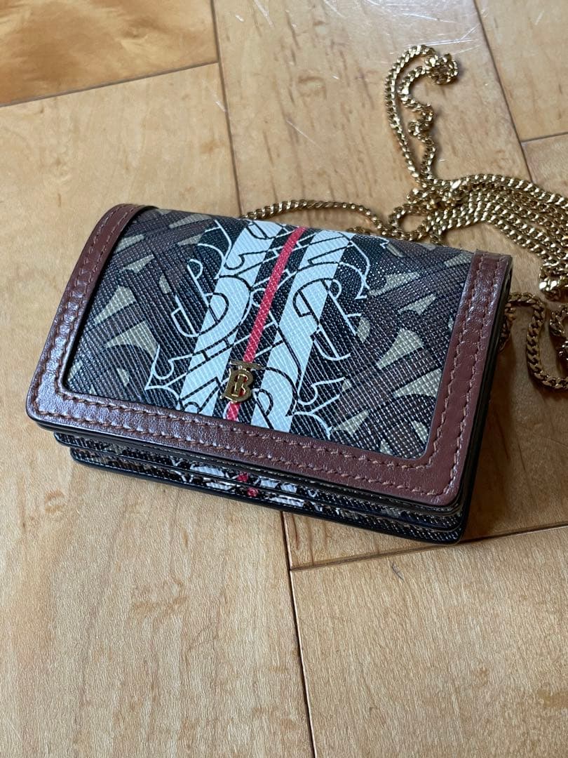 Burberry バーバリー　チェーンウォレット　カードケース　ミニ財布