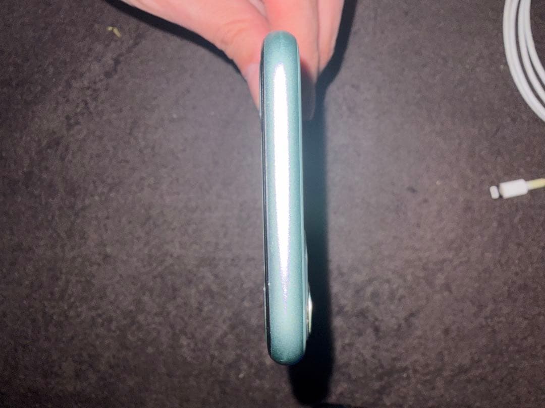 iphone11 本体128GB オマケつき　SIMフリー