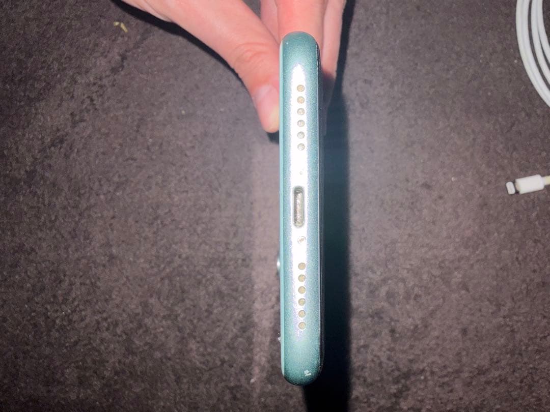 iphone11 本体128GB オマケつき　SIMフリー