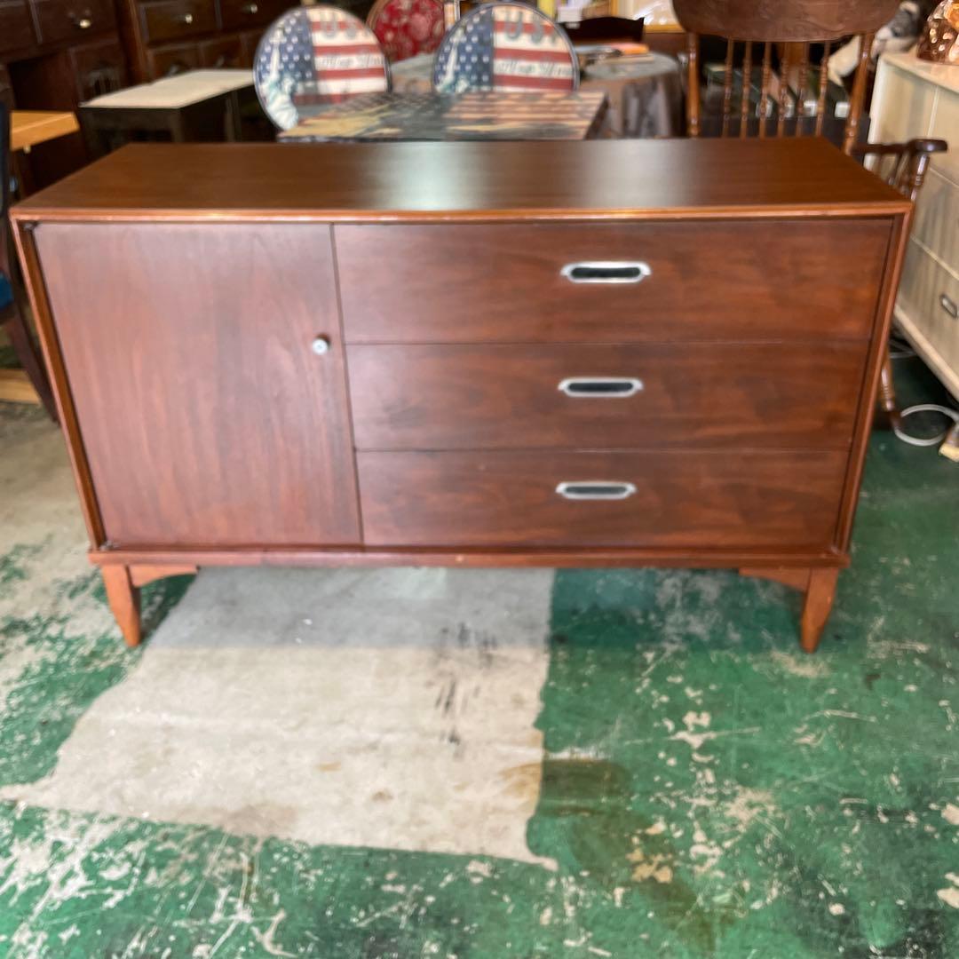 USA ヴィンテージ家具・チークバッフェ・ドレクセルヘリテージ