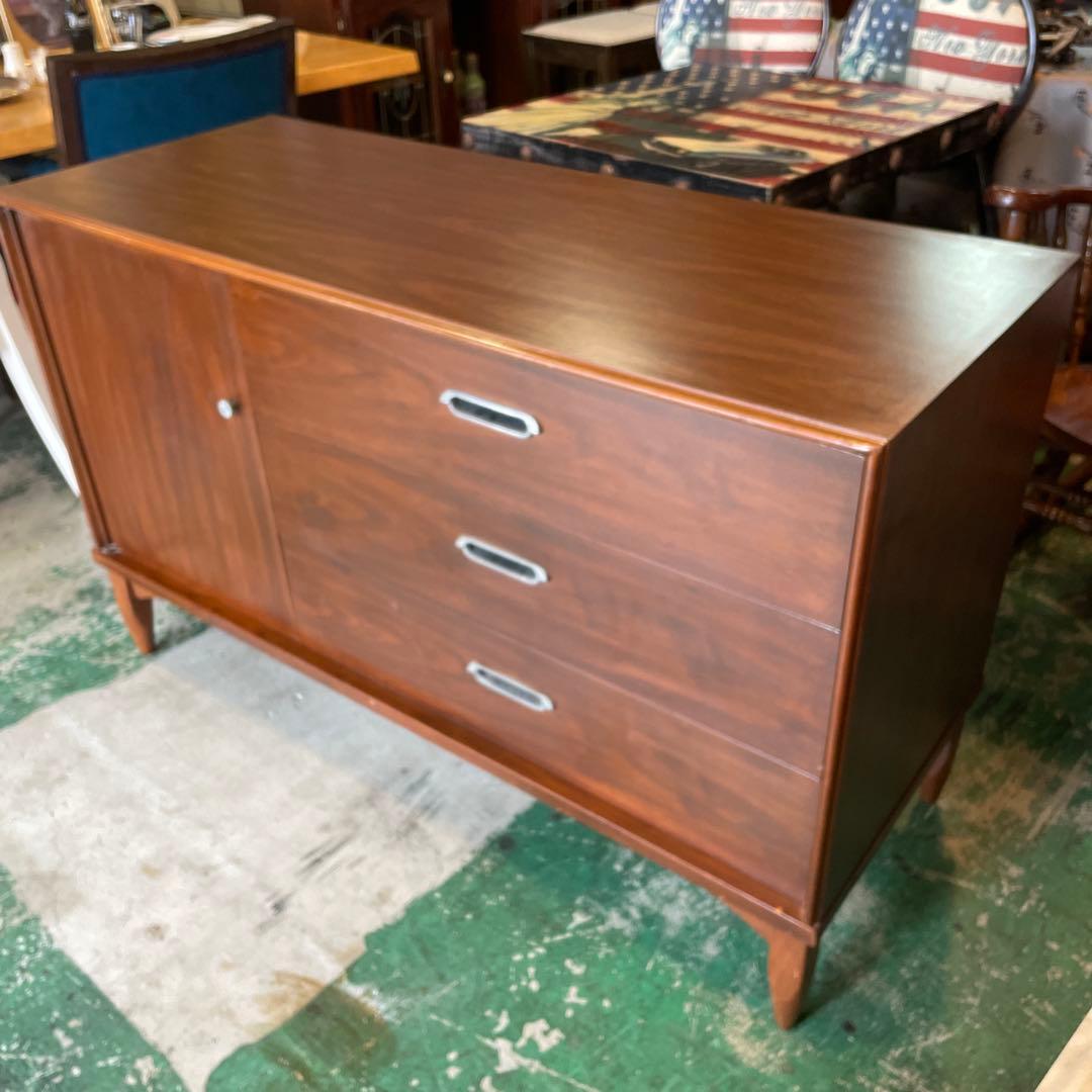 USA ヴィンテージ家具・チークバッフェ・ドレクセルヘリテージ