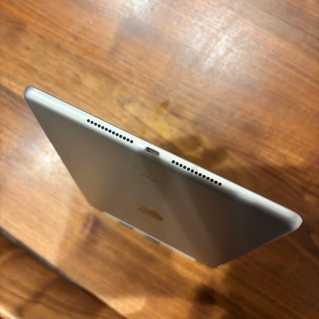 ✨美品iPad 第7世代 128GB WiFi+CellularSIMフリー✨