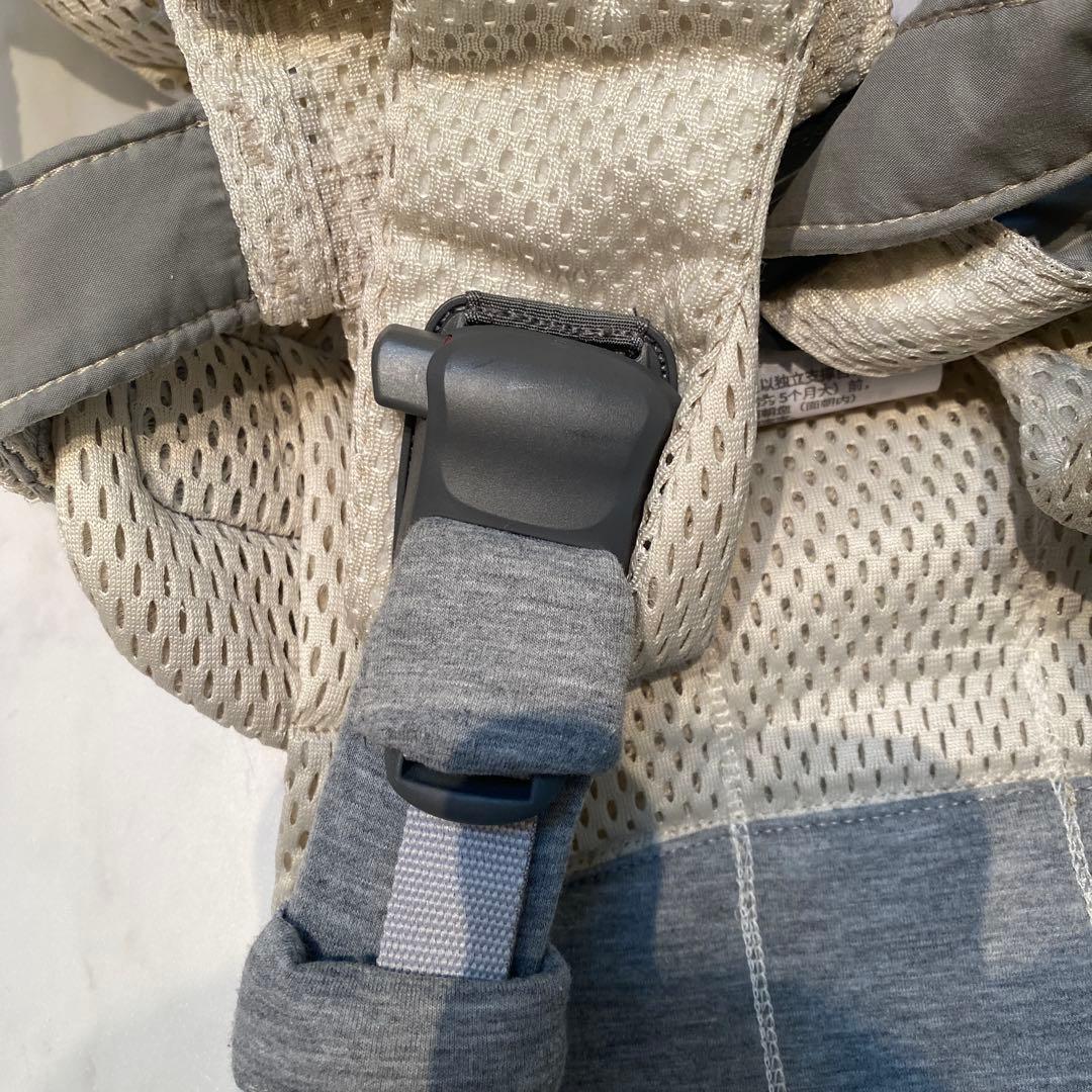 美品　BABYBJÖRN 抱っこ紐 ハーモニー　クリーム