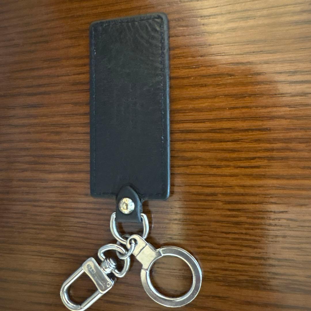 Louis Vuitton ブラックレザーキーホルダー