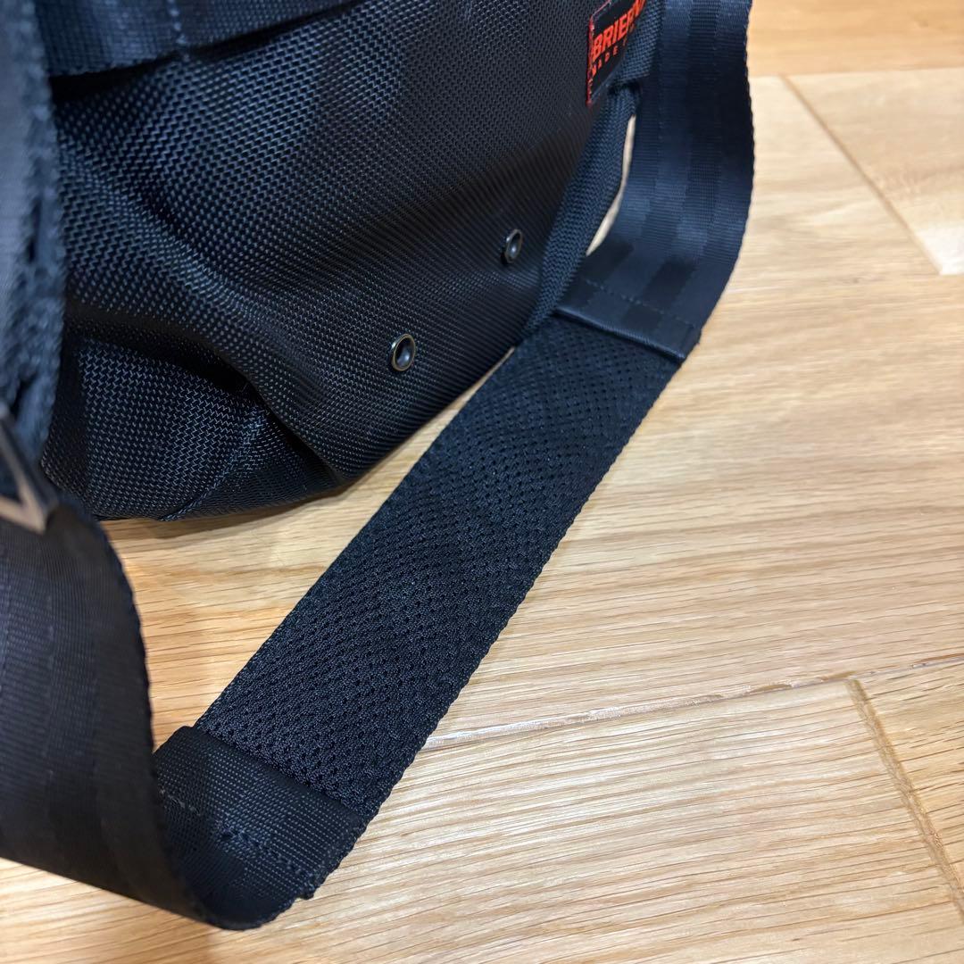 美品　BRIEFING ブリーフィング　デイトリッパー　S ショルダーバック