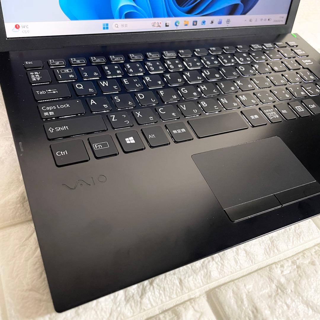 【良品】ノートパソコン VAIO 第10世代i5 バッテリー◎