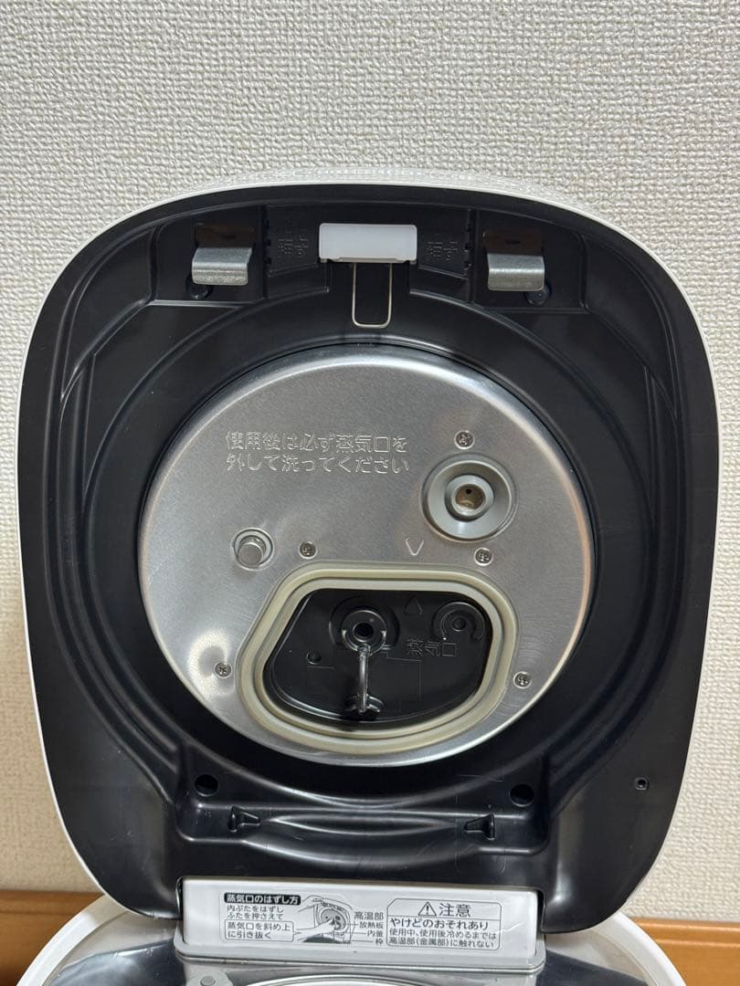 【2023年製】炊飯器 RC-10E2VS ホワイト 動作保証