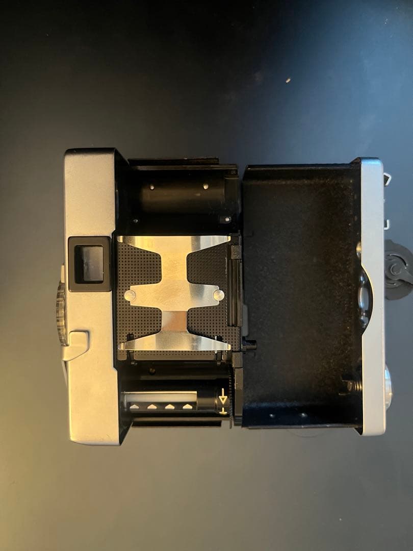 ローライ ROLLEI B35 【撮影可】【ジャンク】【作品アリ】