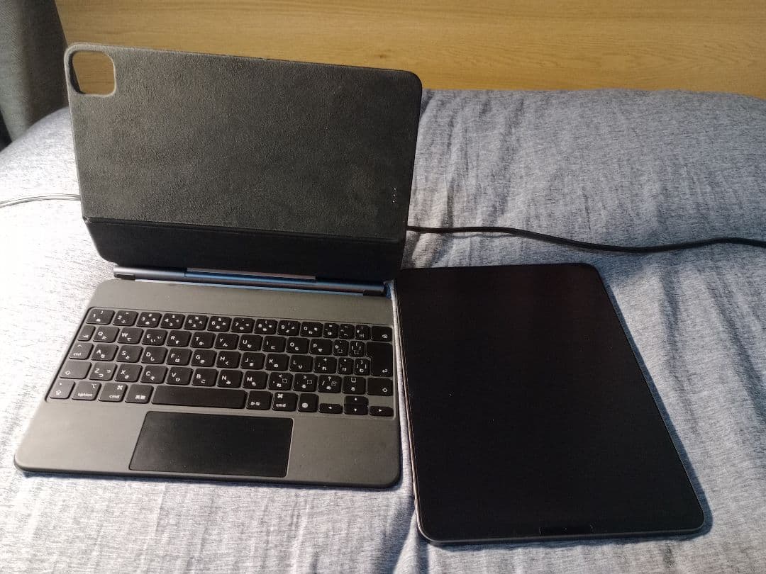 iPad Air 第4世代256GB ＋ Magic Keyboard ペンなし