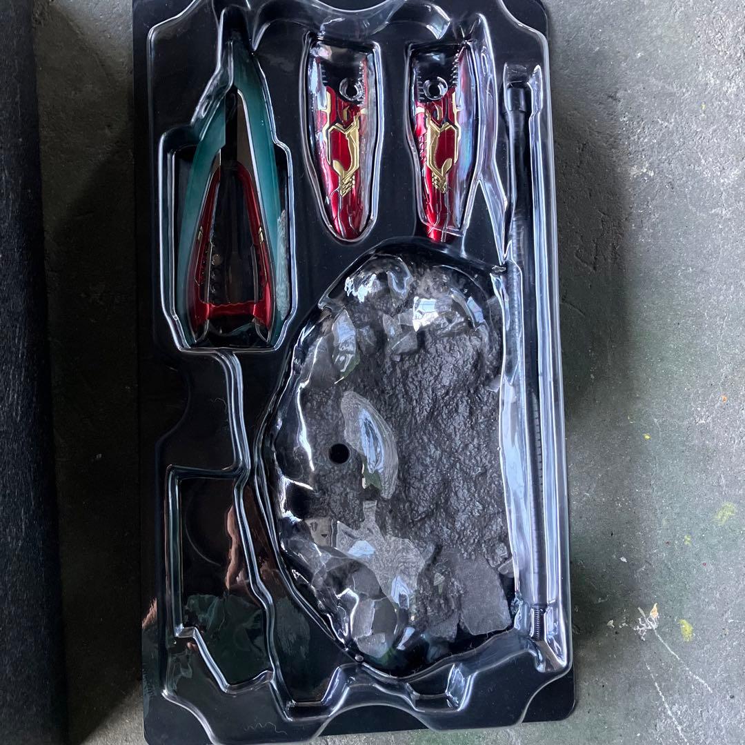 アイアンマン　マーク85 ホットトイズ　バトルダメージ版