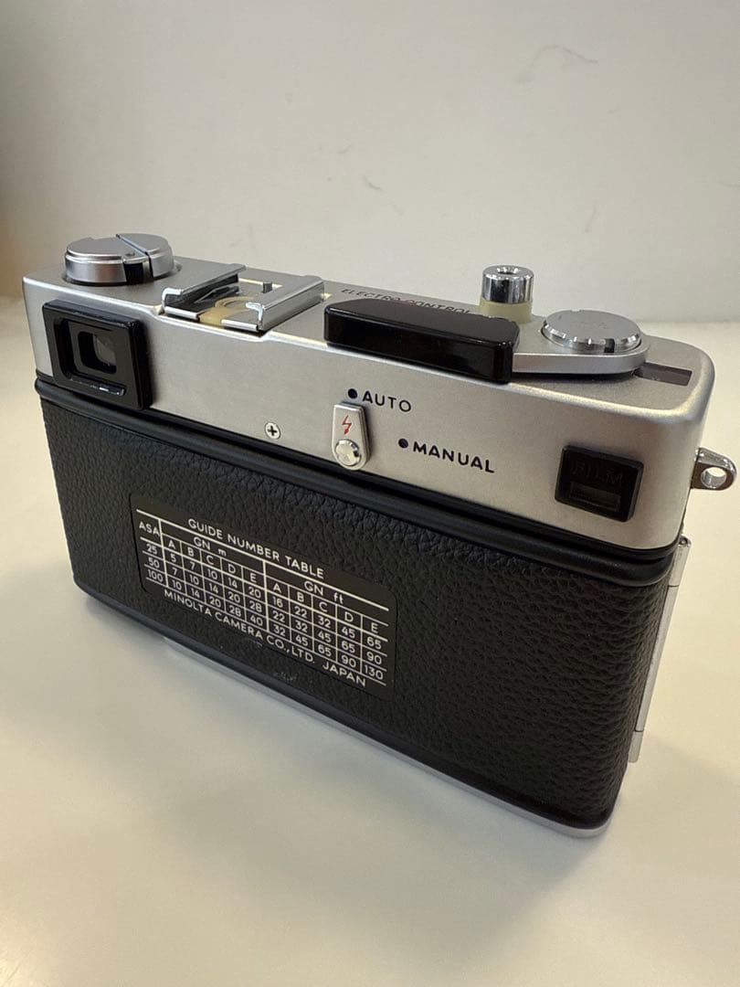 【美品・完動品】MINOLTA HI-MATIC E￼