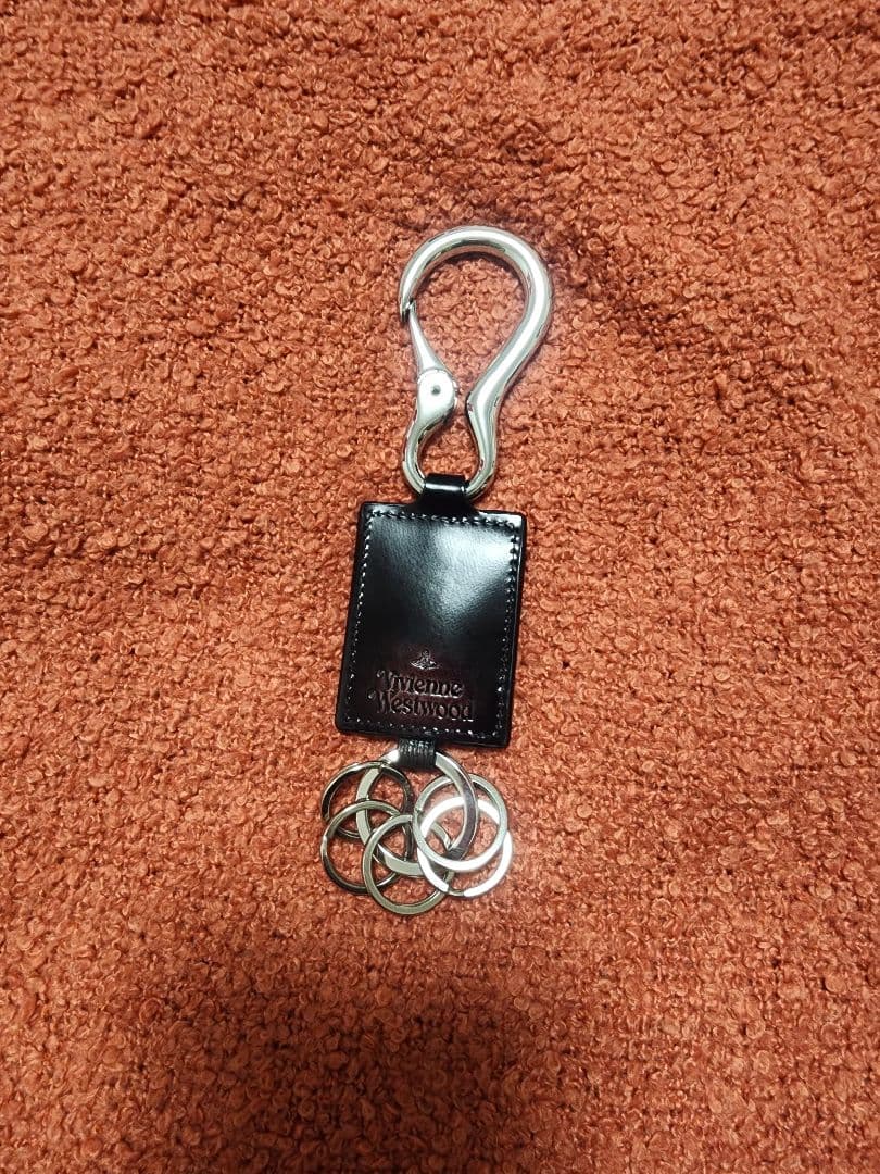 Vivienne Westwoodブラック レザー キーホルダー