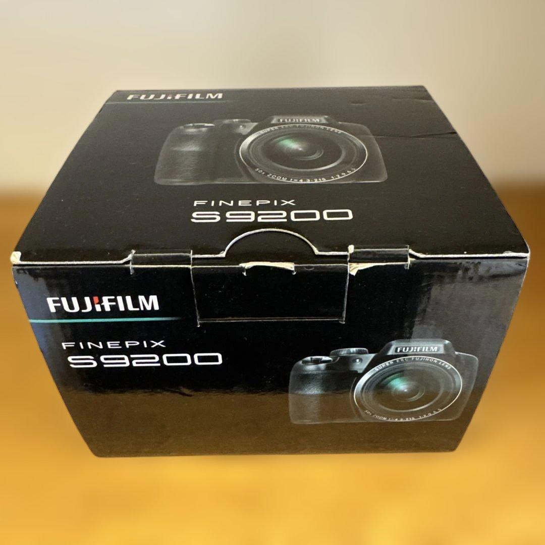 デジタルカメラ Fujifilm FINEPIX S9200