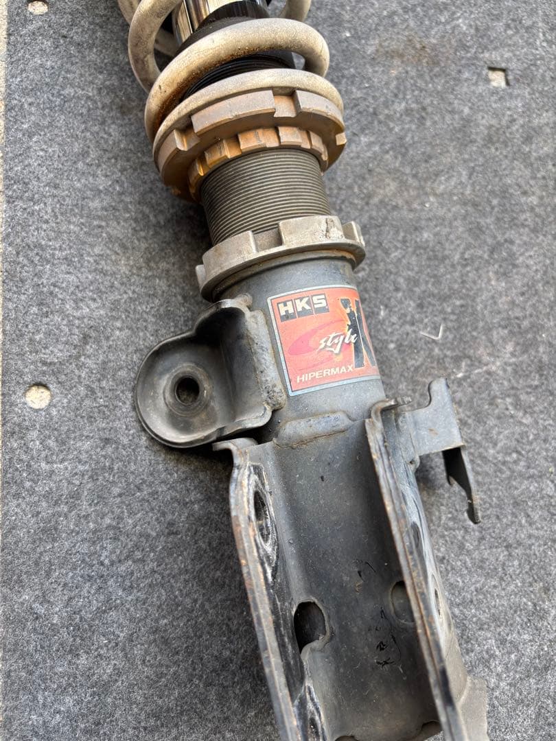 30プリウスHKS車高調ハイパーMAX スタイルX