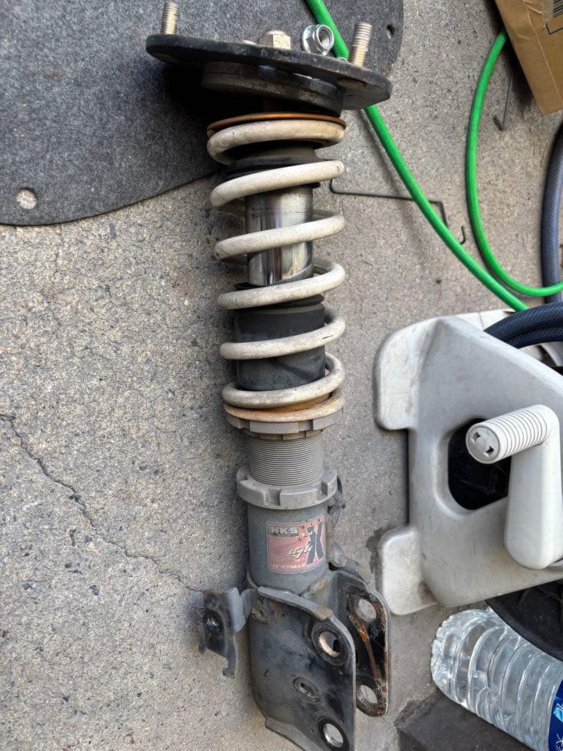 30プリウスHKS車高調ハイパーMAX スタイルX